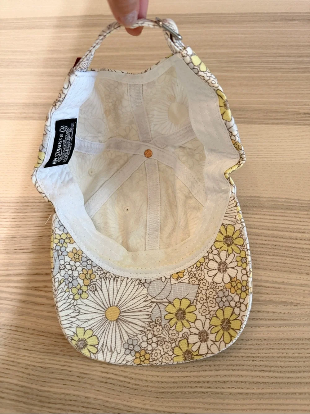 Levi's Kids Floral Cap in Yellow and White